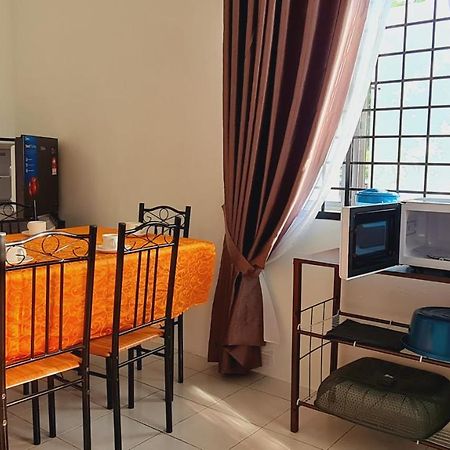 Villa Anjung Klia House 72 With Neflix Banting  Esterno foto