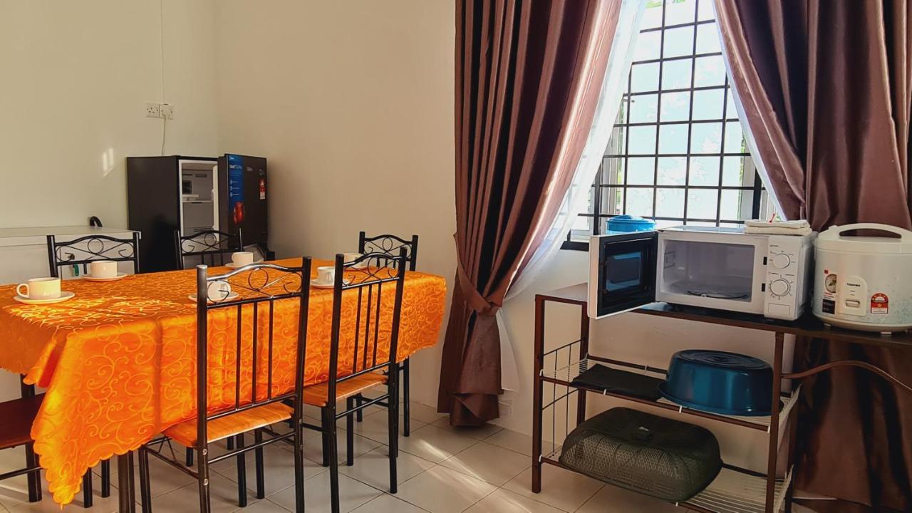 Villa Anjung Klia House 72 With Neflix Banting  Esterno foto